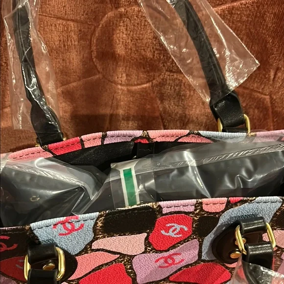 Customize Colorful Tote with Fashion Sunglasses & #5 Earring set - Picture 6 of 7